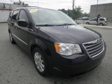 Blackberry Pearl Chrysler Town & Country in 2010