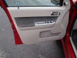 2010 Mercury Mariner V6 4WD Door Panel