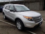 2014 Ford Explorer FWD Front 3/4 View