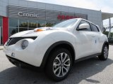 2013 Pearl White Nissan Juke SL #82846344