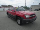 2004 Chevrolet Avalanche 1500 4x4 Front 3/4 View