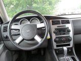 2006 Dodge Magnum SXT AWD Dashboard