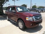 2012 Ford Expedition XLT Front 3/4 View