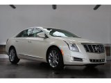 2013 White Diamond Tricoat Cadillac XTS Luxury FWD #83378222