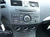 2013 Mazda MAZDA3 i Sport 4 Door Controls