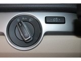 2013 Volkswagen Passat 2.5L Wolfsburg Edition Controls
