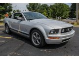 2006 Ford Mustang V6 Premium Coupe Front 3/4 View