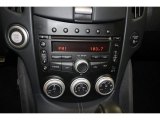 2011 Nissan 370Z Touring Roadster Controls