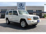 2007 Stone White Jeep Commander Limited #83990631