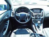 2014 Ford Focus SE Sedan Dashboard