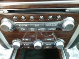 2014 Nissan Pathfinder SL AWD Controls