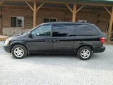 2004 Brilliant Black Crystal Pearl Dodge Grand Caravan SXT #84257294