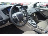 2014 Ford Focus SE Hatchback Medium Light Stone Interior