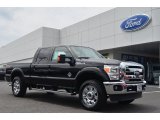 2014 Ford F250 Super Duty Lariat Crew Cab 4x4 Front 3/4 View