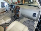 1998 Infiniti QX4 4x4 Dashboard