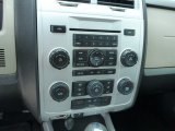 2010 Mercury Mariner I4 Premier 4WD Controls