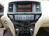 2014 Nissan Pathfinder S AWD Controls