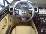 2014 Volkswagen Touareg V6 Lux 4Motion Steering Wheel
