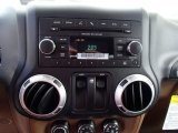 2014 Jeep Wrangler Sahara 4x4 Audio System