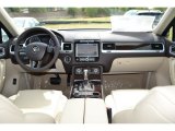 2014 Volkswagen Touareg V6 Executive 4Motion Dashboard