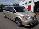 Cashmere Pearl Chrysler Town & Country in 2014