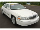 2006 Vibrant White Lincoln Town Car Signature #84669506