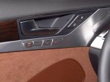 2014 Audi A8 L 4.0T quattro Controls
