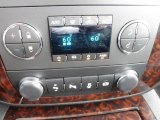 2014 GMC Sierra 3500HD Denali Crew Cab 4x4 Controls