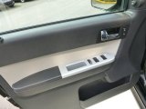 2010 Mercury Mariner V6 Premier 4WD Door Panel