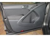 2014 Volkswagen Tiguan S Door Panel