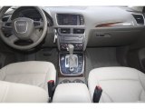 2011 Audi Q5 2.0T quattro Dashboard