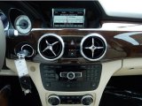 2014 Mercedes-Benz GLK 250 BlueTEC 4Matic Controls