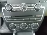 2013 Land Rover LR2 HSE Controls