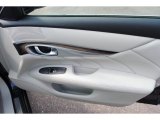 2011 Infiniti M 37 Sedan Door Panel