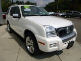 2010 Mercury Mountaineer V8 Premier AWD Front 3/4 View