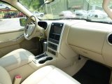 2010 Mercury Mountaineer V8 Premier AWD Dashboard