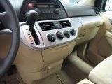 2010 Honda Odyssey LX Controls