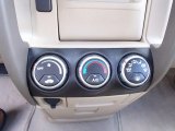 2006 Honda CR-V LX 4WD Controls