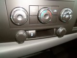 2014 Chevrolet Silverado 2500HD WT Crew Cab Dual Rear Wheel 4x4 Controls