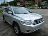 2010 Classic Silver Metallic Toyota Highlander SE 4WD #86031022