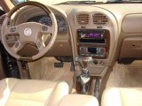 2005 Buick Rainier CXL Dashboard
