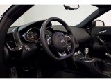 2011 Audi R8 Spyder 5.2 FSI quattro Dashboard