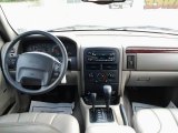 2000 Jeep Grand Cherokee Laredo 4x4 Dashboard