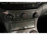 2011 Toyota Highlander V6 4WD Controls