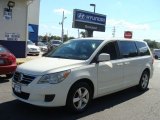2009 Volkswagen Routan SE