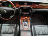 2007 Jaguar XJ Vanden Plas Dashboard