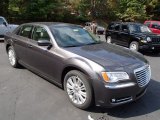 2014 Chrysler 300 AWD Front 3/4 View