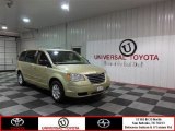 2010 White Gold Chrysler Town & Country LX #86558888