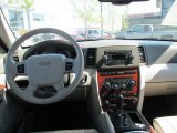 2007 Jeep Grand Cherokee Limited 4x4 Dashboard
