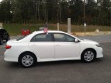 Super White Toyota Corolla in 2009